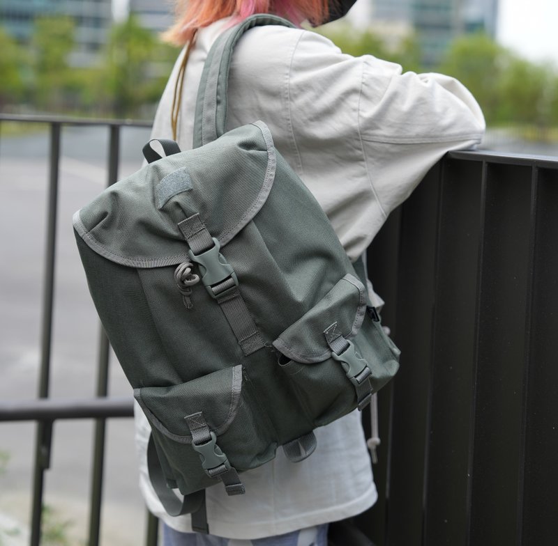 MIT 轻巧 大容量 束口插扣双肩后背包 妈妈包 旅游包 书包 - 后背包/双肩包 - 尼龙 灰色