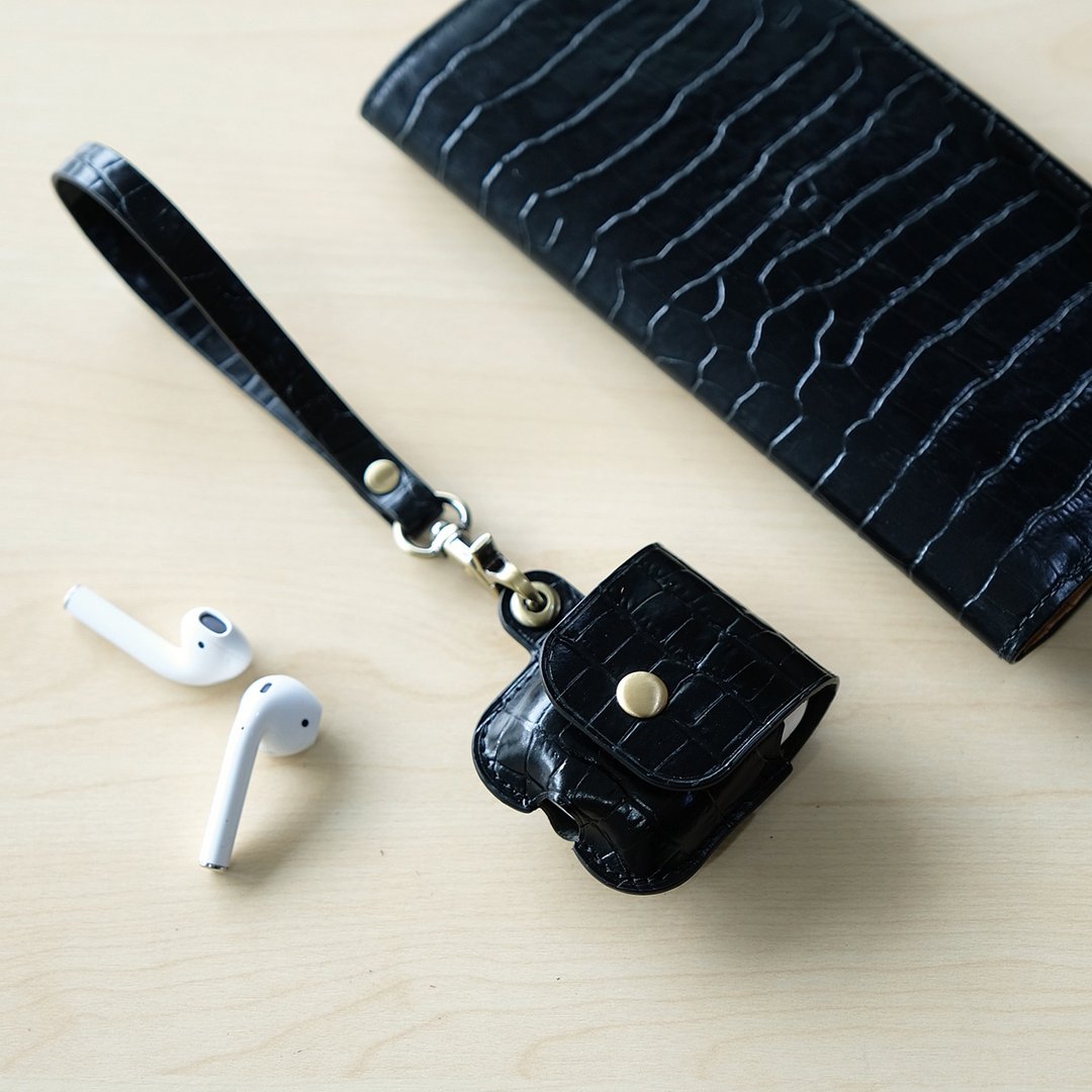 AirPods 1/2 Leather Case -Black (Cow leather with Croco emb) - 耳机 - 真皮 黑色