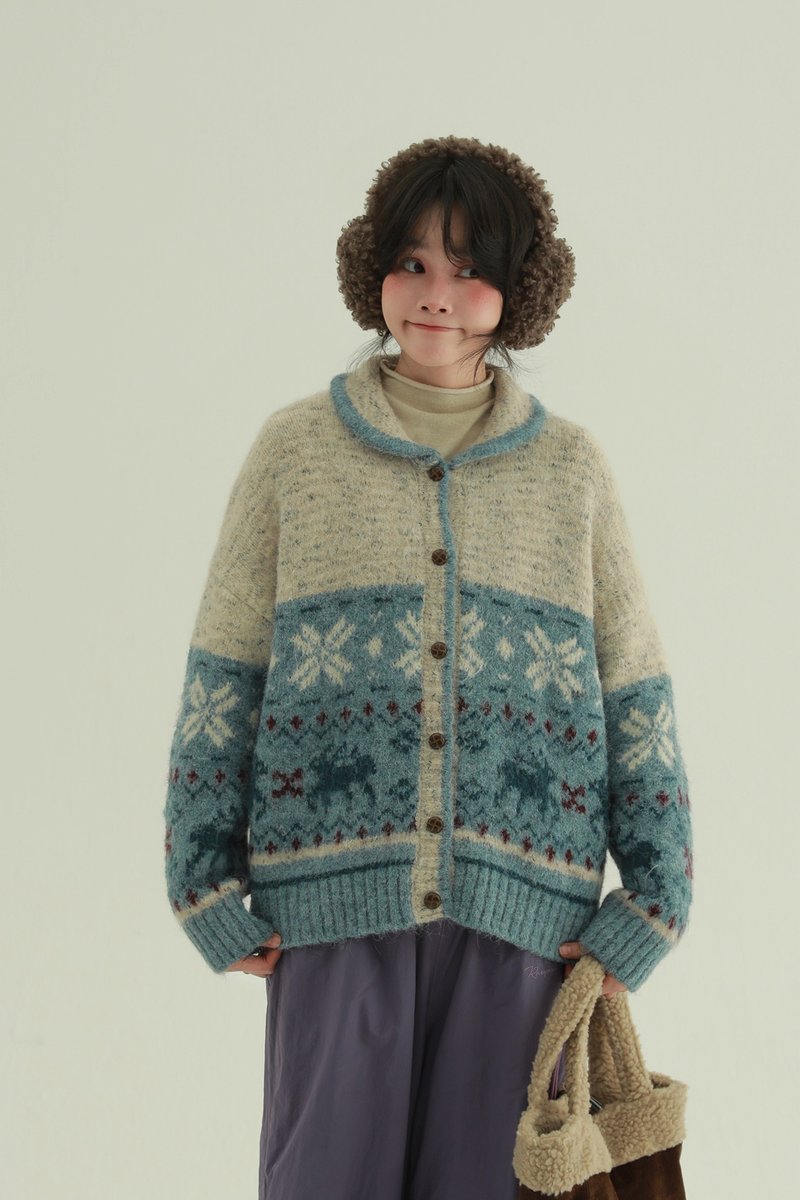 藍色 麋鹿提花 娃娃領霧藍費爾島毛衣 復古翻領開衫針織外套 - 女装针织衫/毛衣 - 聚酯纤维 蓝色