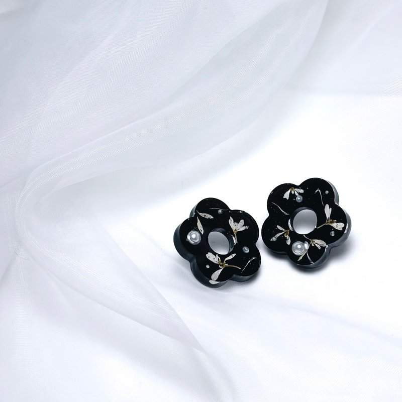 黯雪 • 押花手工耳环 - 耳环/耳夹 - 植物．花 