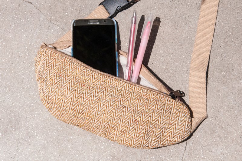 随身腰包 棉麻腰包 手织布侧背包 斜背包 随身包 帆布包-芒果草莓 - 侧背包/斜挎包 - 棉．麻 多色