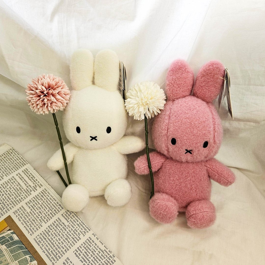 BON TON TOYS 米菲兔 ECO 棉填充玩偶 - 奶油糖 23cm - 玩偶/公仔 - 聚酯纤维 白色