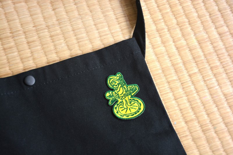 Seafood绣片/胸针 - 胸针 - 绣线 黄色