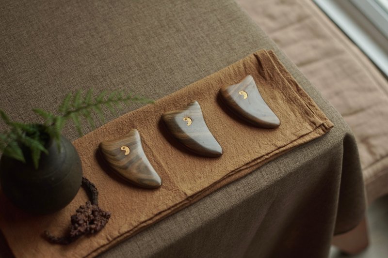 【角角小板】愈创木身心护小板 - 彩妆刷具/镜子/梳子 - 木头 咖啡色