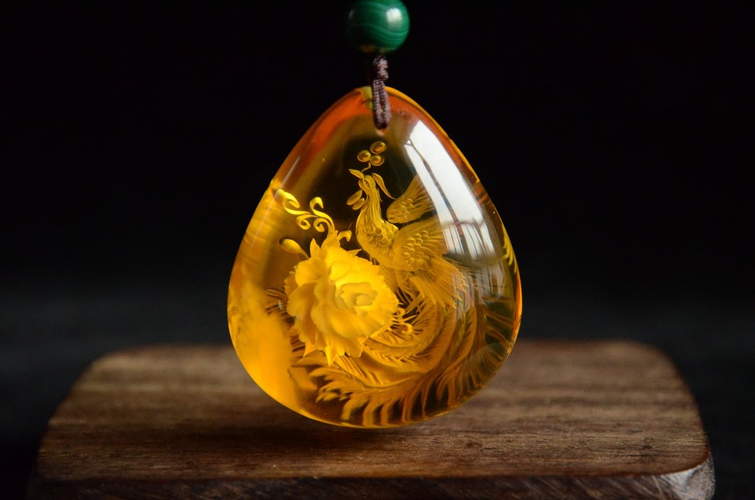 【花隐】Amber 天然琥珀16.82g 阴雕 复古浪漫项链 - 项链 - 宝石 黄色