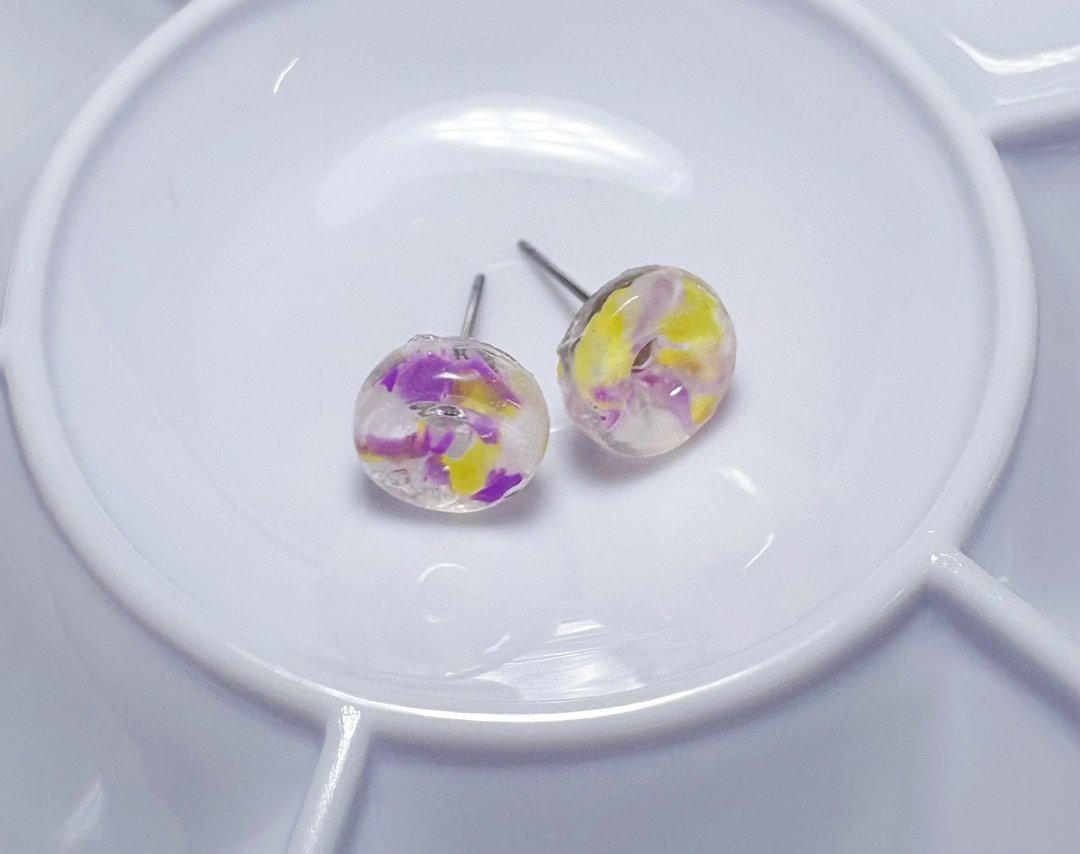【手作耳钉】微透感 小圆 混色 清新 一对2入 抗过敏耳钉/耳环 - 耳环/耳夹 - 树脂 粉红色