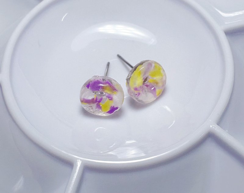 【手作耳钉】微透感 小圆 混色 清新 一对2入 抗过敏耳钉/耳环 - 耳环/耳夹 - 树脂 粉红色