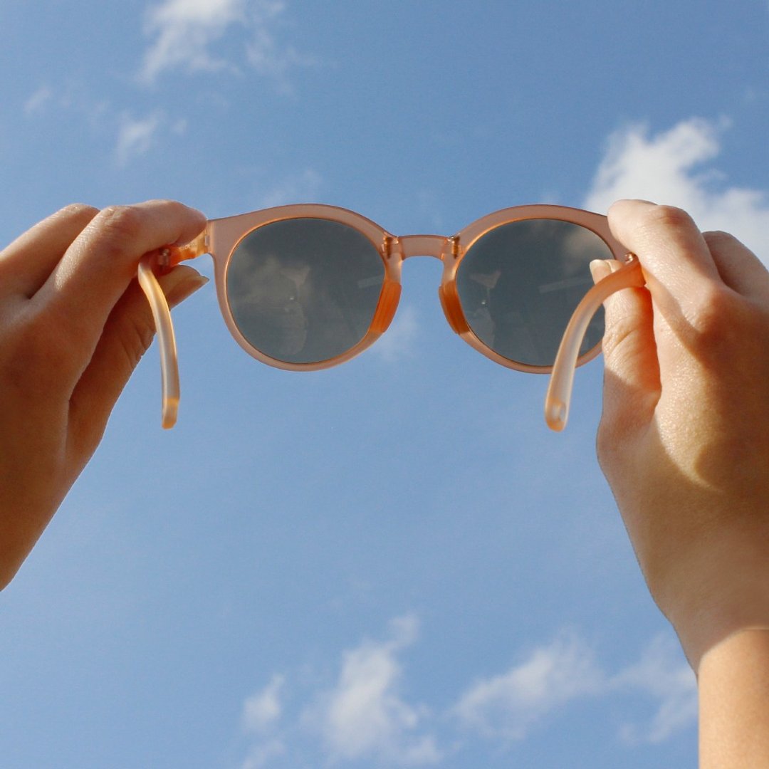 感光变色太阳眼镜 (折叠式) Calmo Gumi Folding Photochromic Sunglasses - 墨镜 - 塑料 橘色
