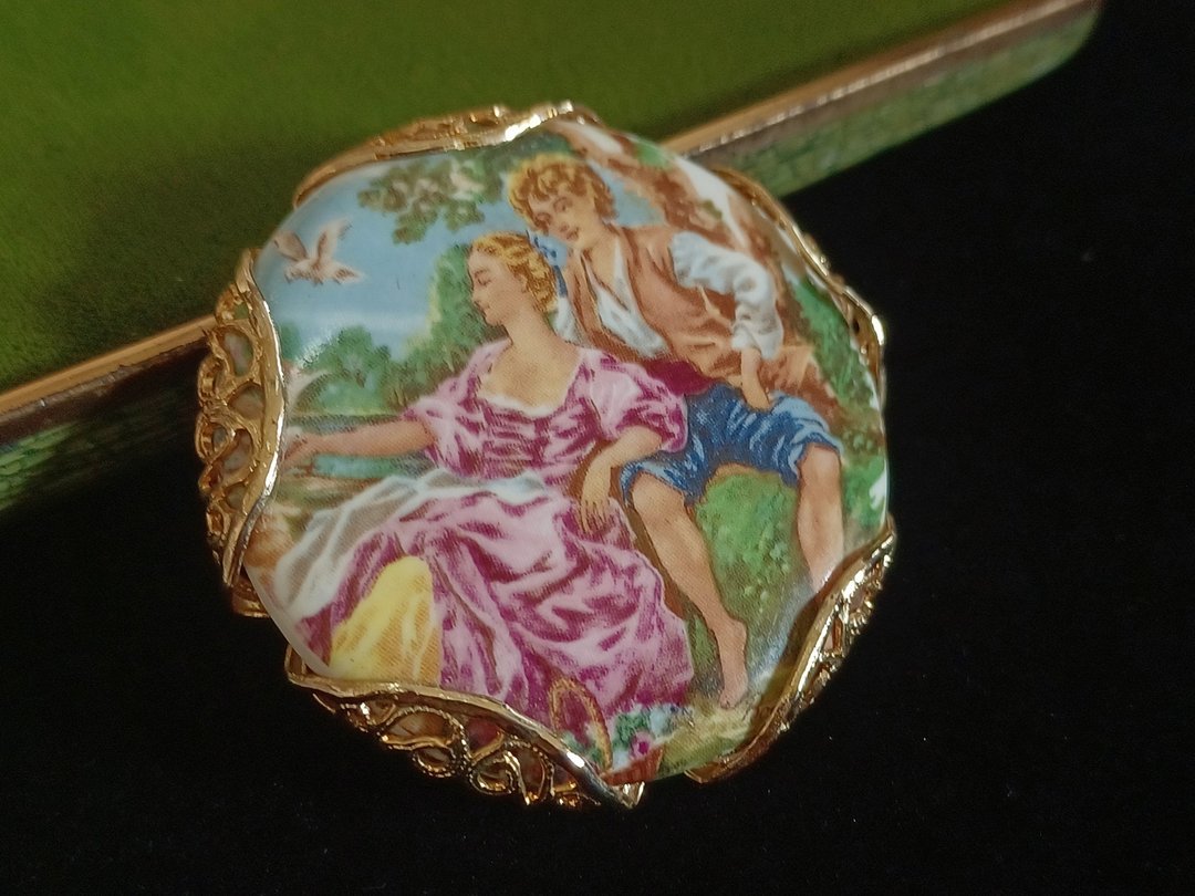 vintage jewelry 典雅陶瓷别针 罗蜜欧与朱丽叶 - 胸针 - 其他金属 