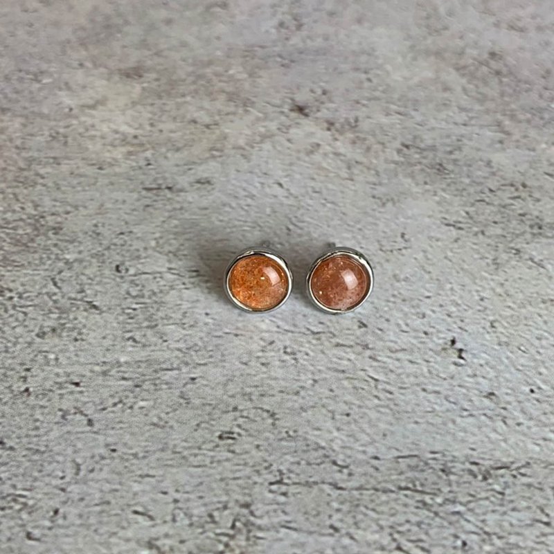 【微瑕特惠】金草莓晶 镶嵌宝石圆形经典耳钉 一物一图 - 耳环/耳夹 - 宝石 橘色