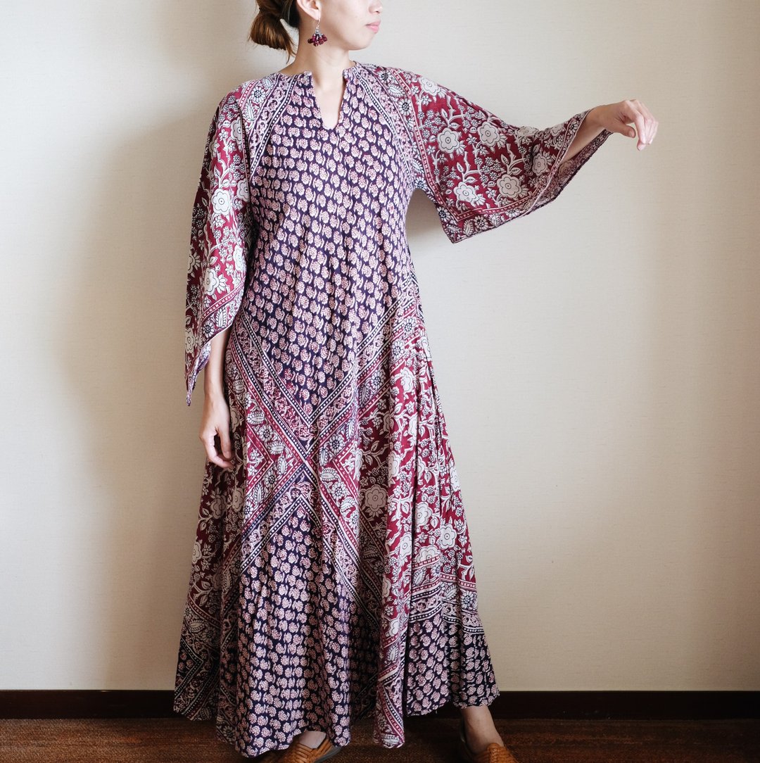 嬉皮逸品 Vintage 70s dream dress  天使袖手工盖印洋装 - 洋装/连衣裙 - 棉 