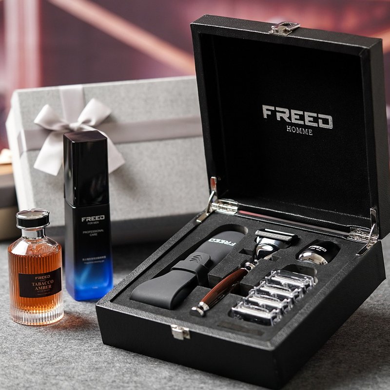 【FREED】男士修容刮胡刀护理精选礼盒 免费刻字 生日礼物 现货 - 男性清洁护肤品 - 铝合金 咖啡色