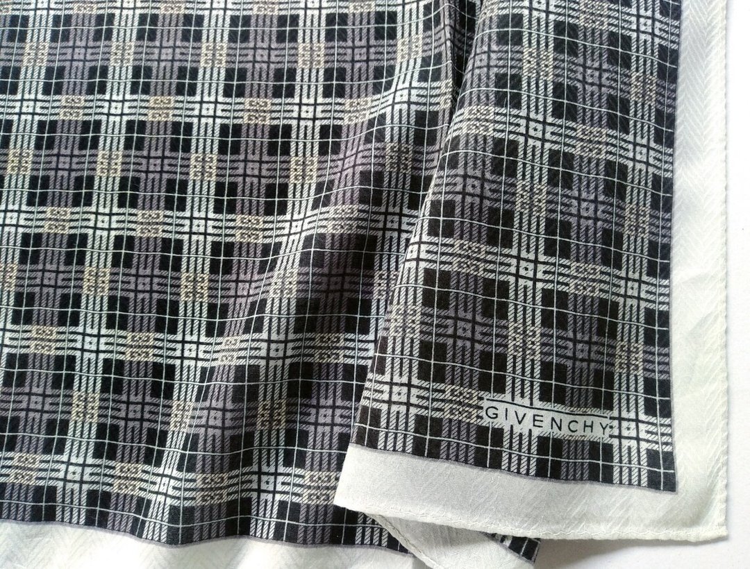 Givenchy 古着手帕 几何格纹 19.5 x 19 英寸 - 手帕/方巾 - 棉 灰色