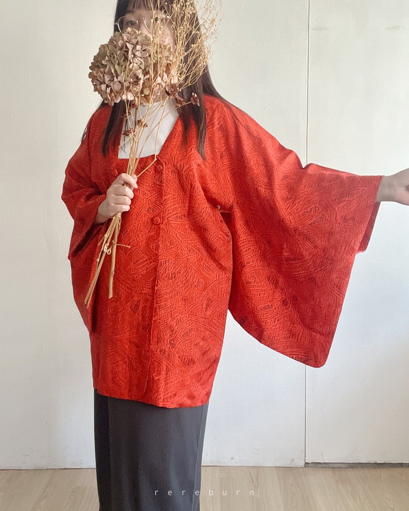 日本制和风印花薄款红色古着道行和服外套 - 女装休闲/机能外套 - 聚酯纤维 红色