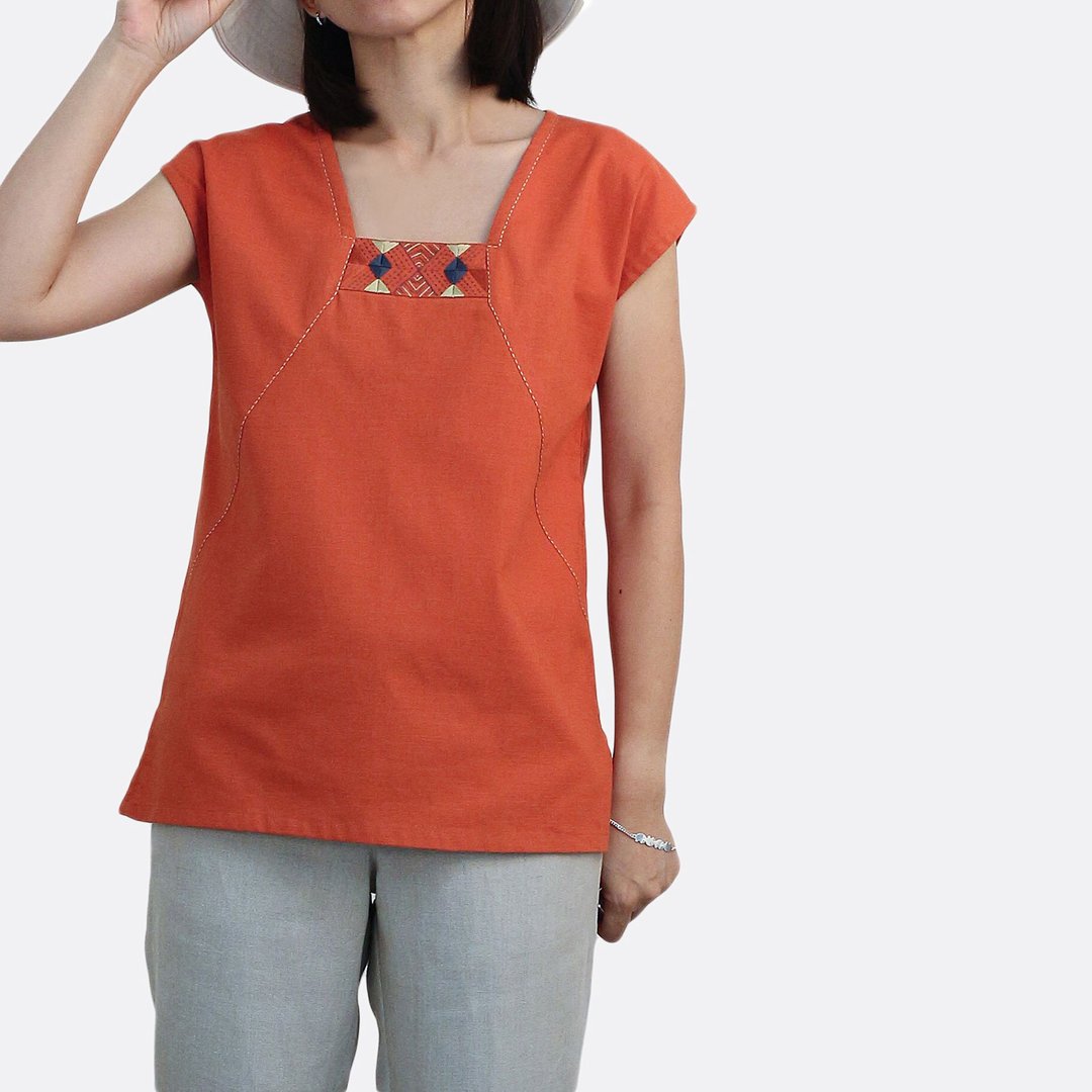 Cotton linen Top, Tribal style hand embroidery/ Orange - 女装上衣 - 棉 橘色