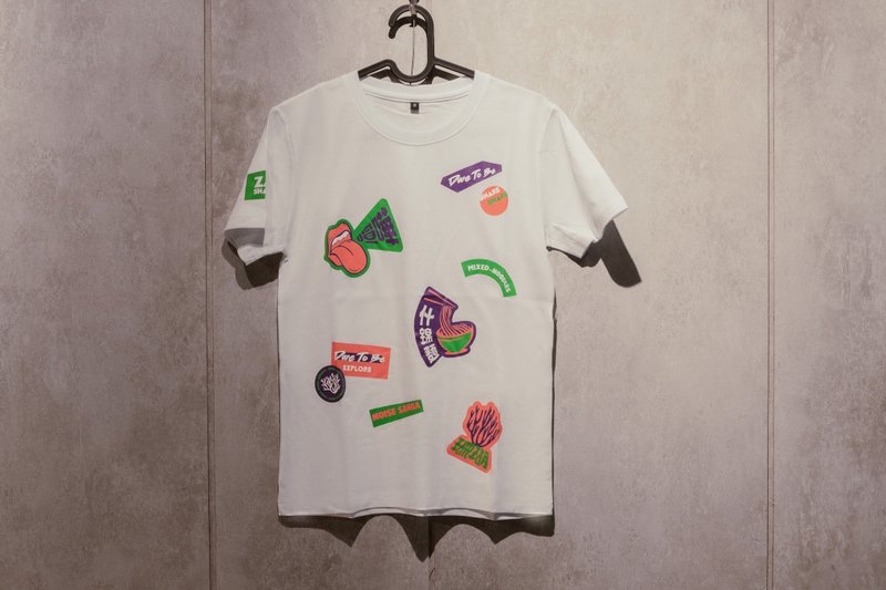 拼贴LOGO 杂学青限定 中性短袖T-shirt - 其他 - 棉．麻 