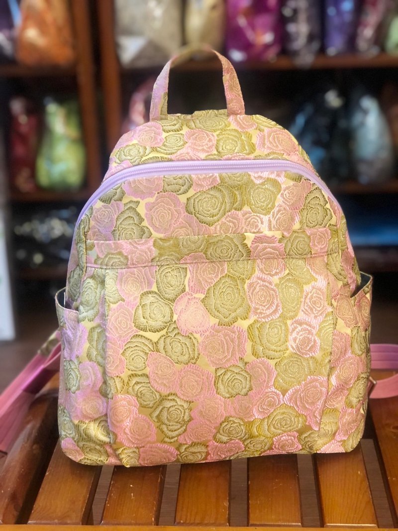 客制瓢虫造型中后背包 - 后背包/双肩包 - 丝．绢 多色