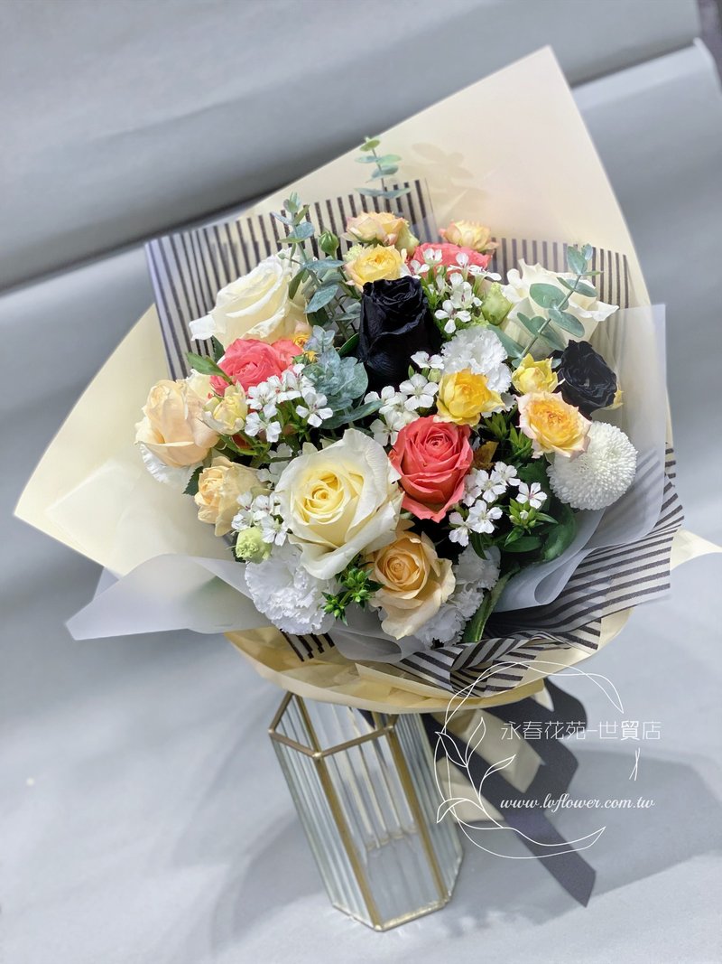 月之女神 鲜花花束  黑玫瑰 香槟玫瑰  情人节 生日花束 纪念日 - 干燥花/捧花 - 植物．花 