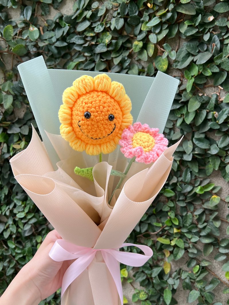倾向你 / 向日葵针织花束 / 花束 台中花店 - 干燥花/捧花 - 植物．花 粉红色