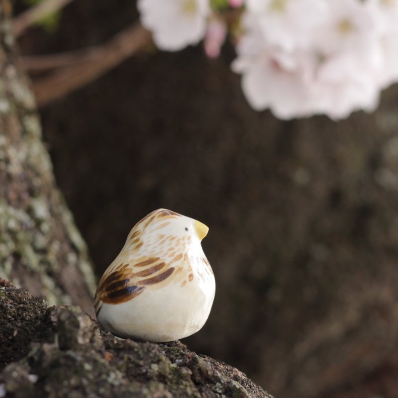 【Spring bird】lark - 摆饰 - 陶 卡其色