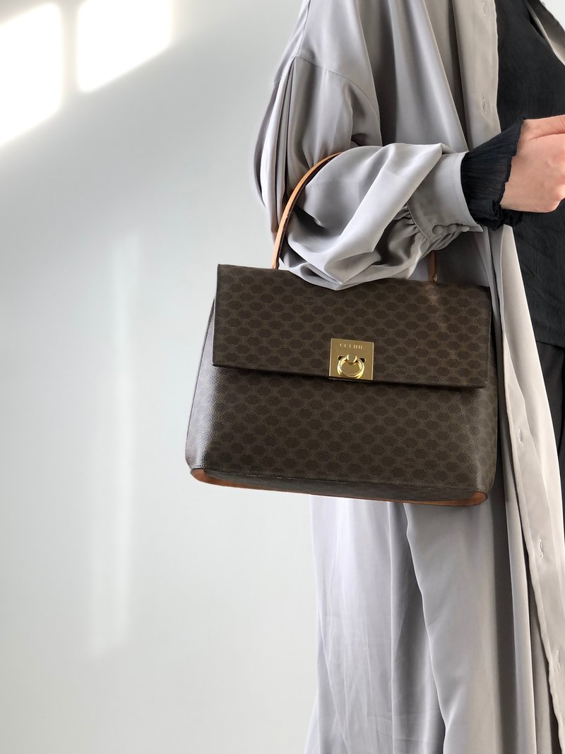 【日本直送，名牌二手包装】CELINE Macadam 手提包棕Gancini vintage 复古老 2js7t4 - 手提包/手提袋 - 真皮 咖啡色