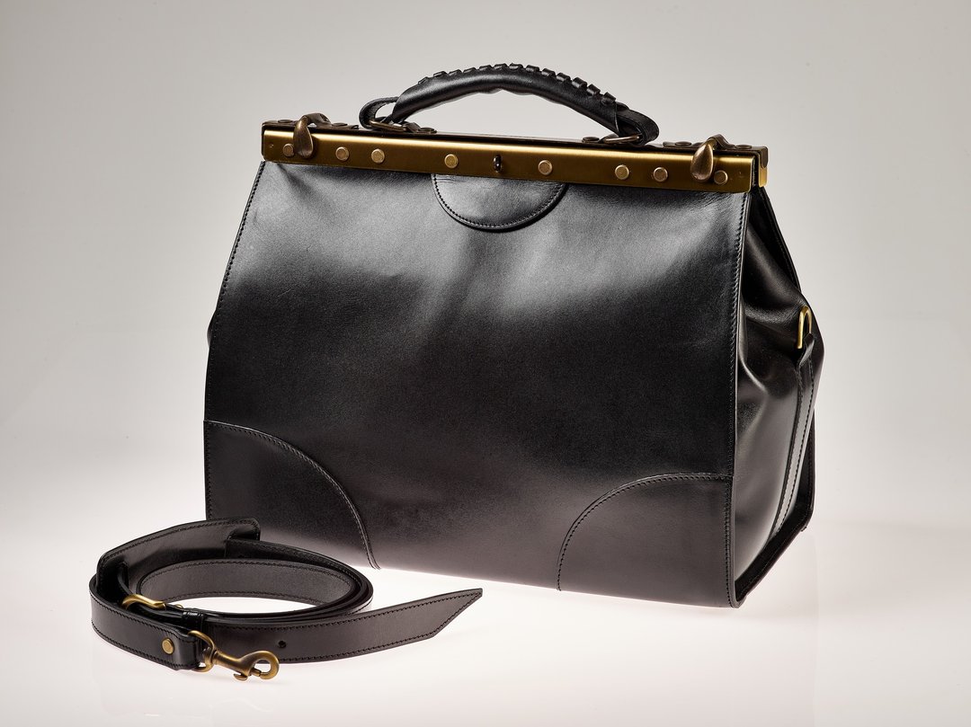 Black vegetable-tanned leather old frame western bag. - 手提包/手提袋 - 真皮 黑色