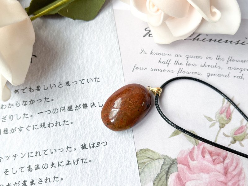 【一物一图】天然战国红玛瑙蛋面吊坠 18K金吊坠扣连皮绳 - 项链 - 水晶 红色