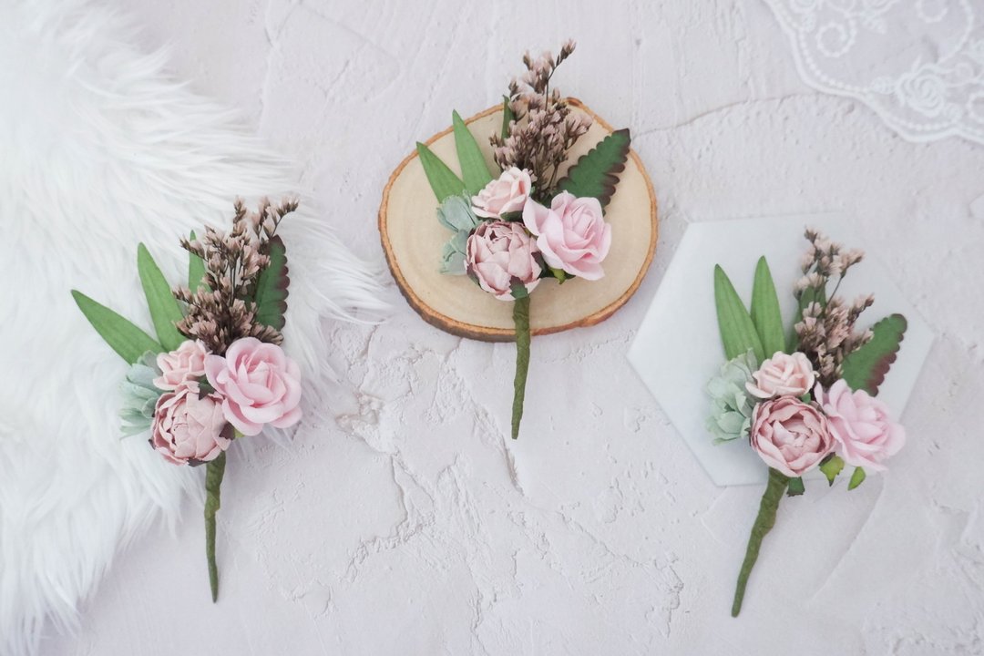 Pink flower boutonniere, buttonhole, wedding corsage (1 pc) - 胸花/手腕花 - 纸 粉红色