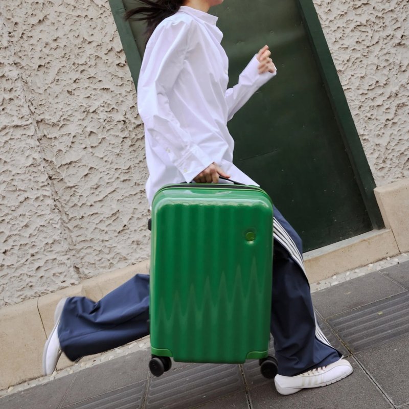 【ITO】CLASSIC WAVE 2 经典系列旅行登机托运行李箱 春绿 - 行李箱/行李箱保护套 - 其他材质 
