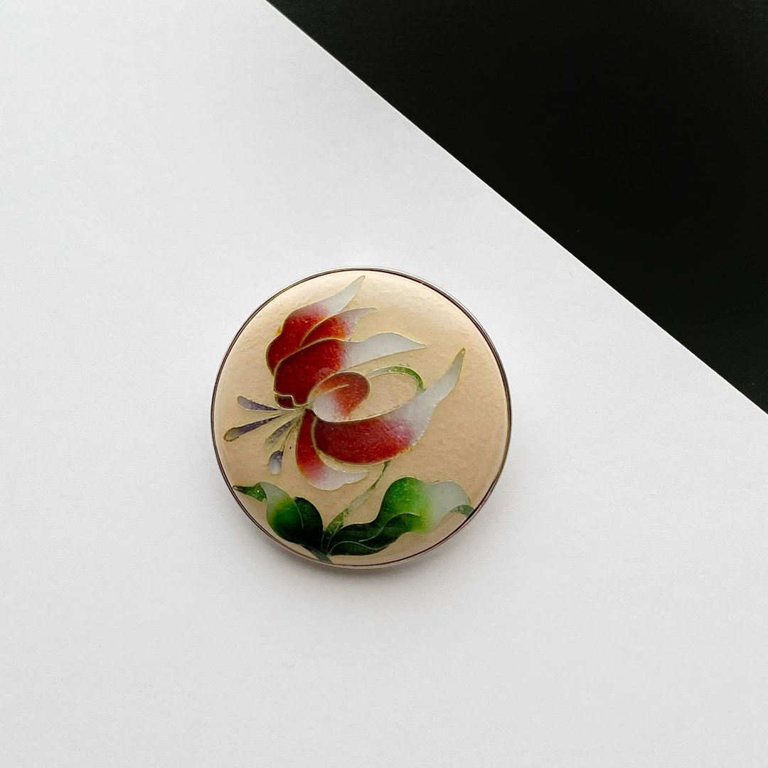 Katakuri [Pale Red] Cloisonne Brooch Pure Silver Wired Cloisonne - 胸针 - 其他材质 橘色