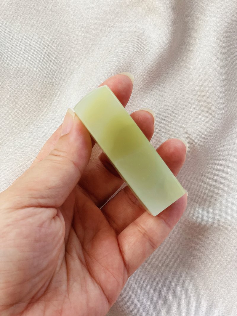 【玉玉印章】 天然带绿波青玉印章 独特方章系列 - 印章/印台 - 宝石 绿色