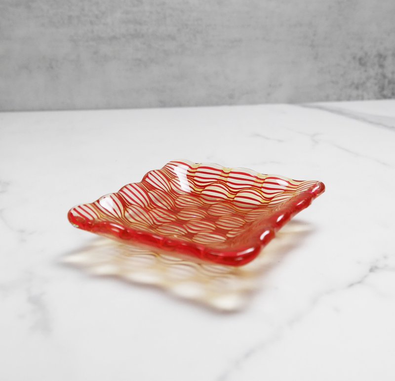 O2-4 餐桌上的生活工艺 –琉璃小碟(红) - 盘子/餐盘/盘架 - 玻璃 红色