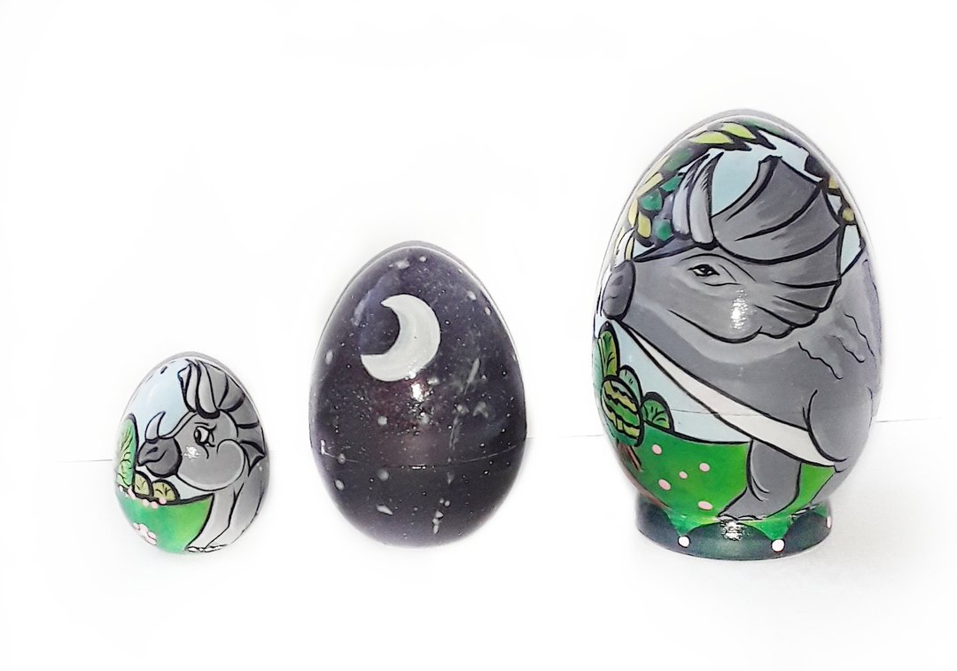 Matryoshka egg, three in one Easter egg, Easter gift. The egg is made of wood - 玩具/玩偶 - 木头 多色