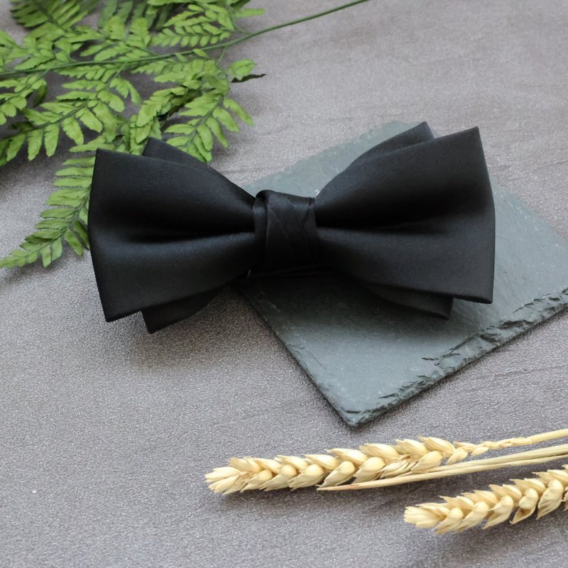 双层黑缎领结-黑缎光泽 俐落百搭 - 领结/领巾 - 其他人造纤维 黑色