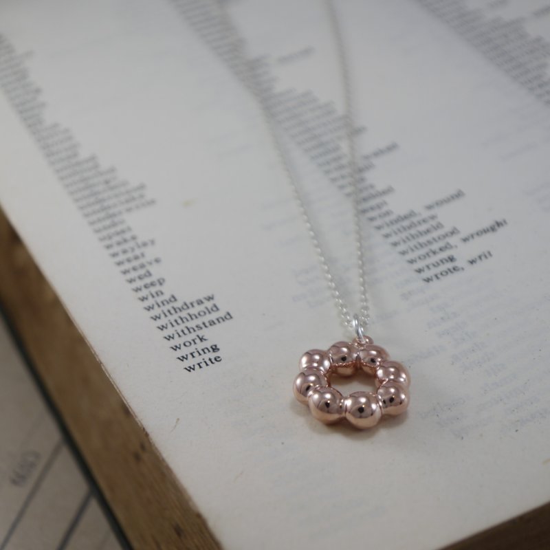 【福利品】小确幸 -甜甜圈Donuts- 甜点项链 玫瑰金锁骨链 手作 - 锁骨链 - 其他金属 银色