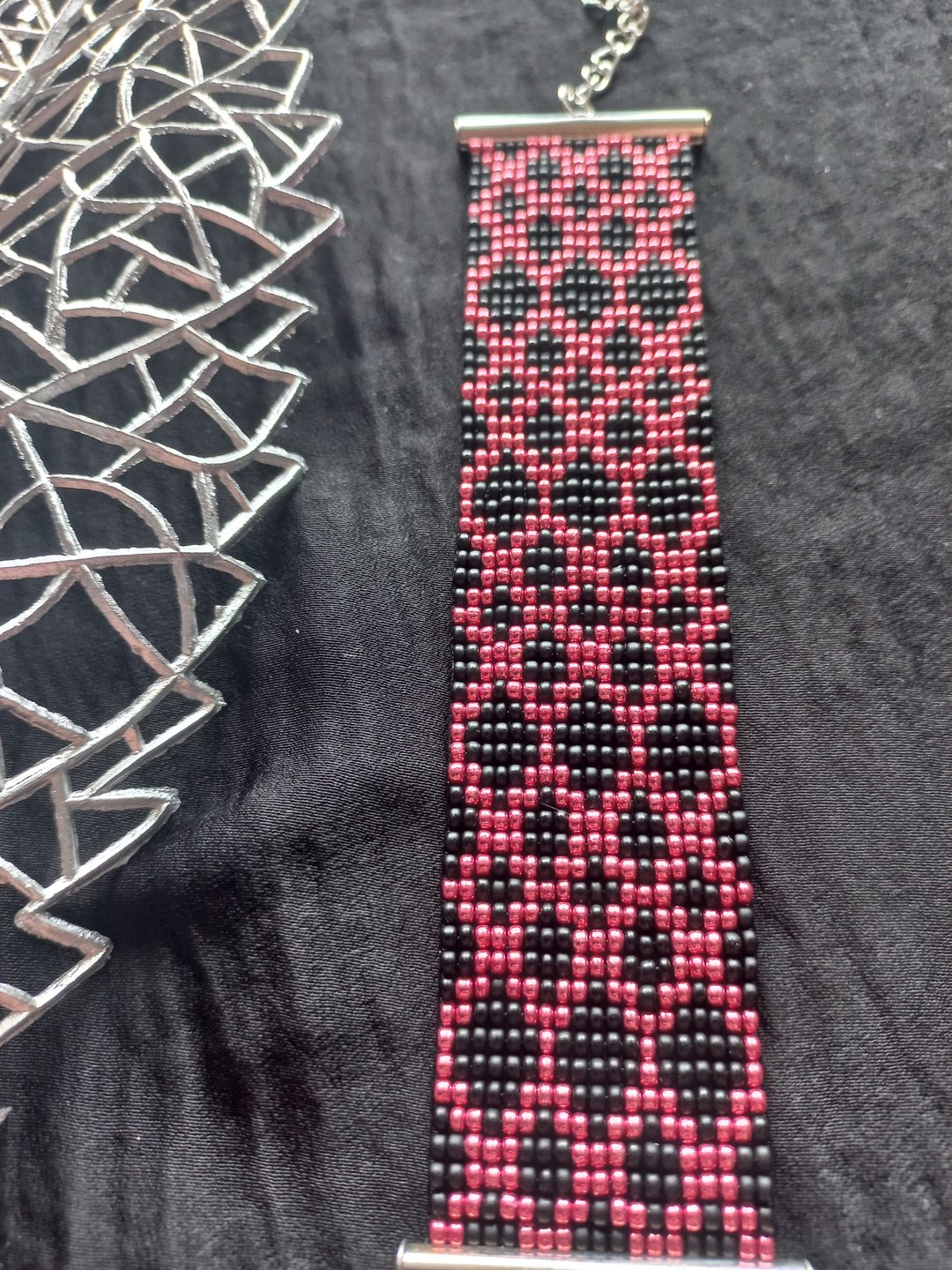 Bracelet Czech beads black and pink handmade jewelry - 手链/手环 - 琉璃 多色