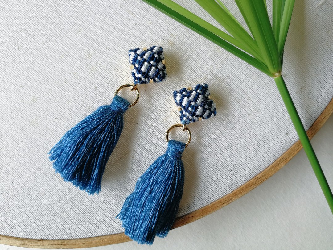 Indigo blue Tassel Earrings - 耳环/耳夹 - 棉 蓝色
