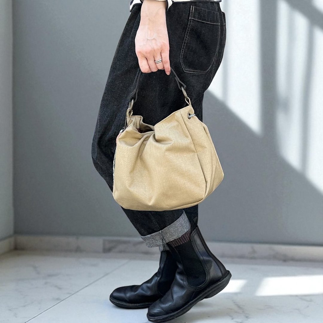 BALON mini 米色 x 黑色 CORDURA® 泼水尼龙材质包款 - 侧背包/斜挎包 - 尼龙 卡其色