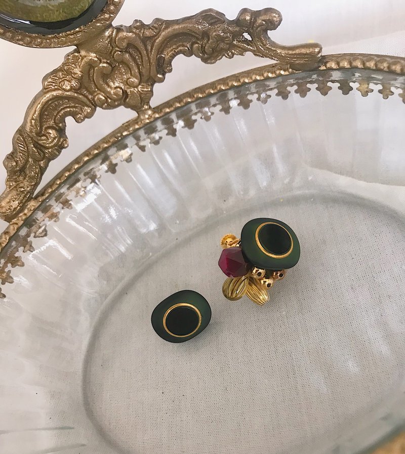 了不起的雅典奈女士 - 耳环/耳夹 - 琉璃 绿色