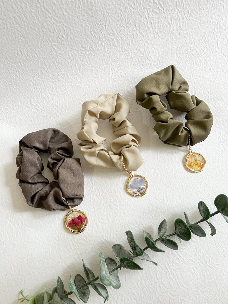 干花大肠发圈  锁匙扣两用 猪肠发圈押花树脂 大地色发带发束发绳 - 发饰 - 植物．花 