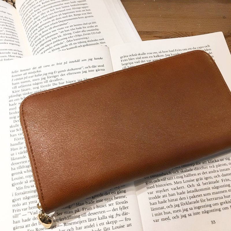 手作好礼 焦糖棕三夹层长夹 生日 情人节 圣诞节 毕业礼物 - 皮夹/钱包 - 人造皮革 咖啡色