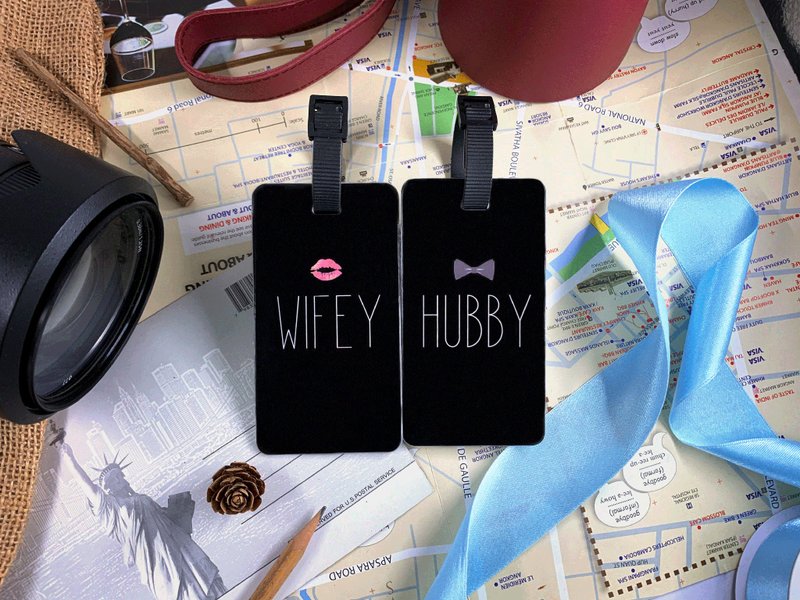【爱情系列】HUBBY& WIFEY行李吊牌套组/婚礼小物 - 行李吊牌 - 塑料 黑色