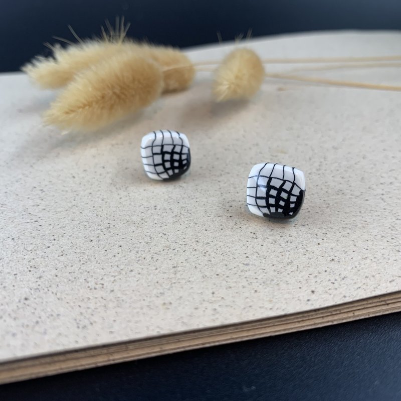 格子渐层 软陶耳环/耳针/耳夹 - 耳环/耳夹 - 粘土 