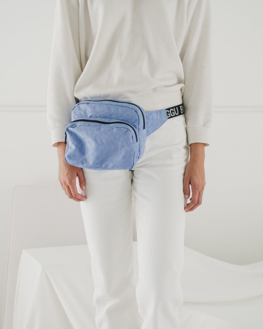 【 现货补货到 】Baggu Fanny Pack-时尚腰包- 浅蓝 - 侧背包/斜挎包 - 防水材质 蓝色