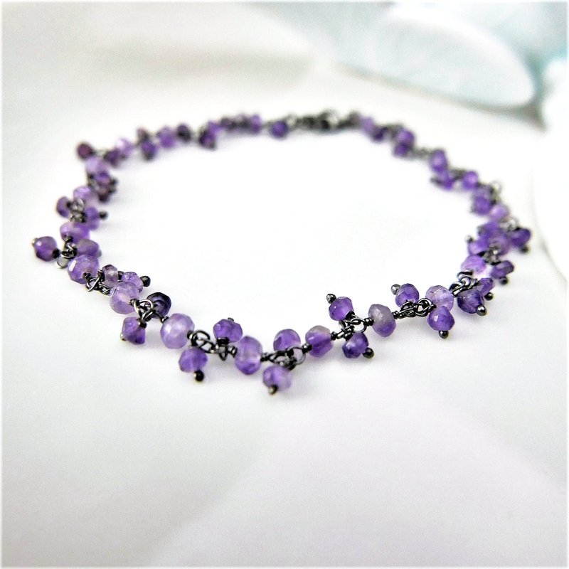 【买一送一】 || 2月诞生石 ||  葡萄紫水晶 神秘黑灰925银手链 - 手链/手环 - 银 紫色