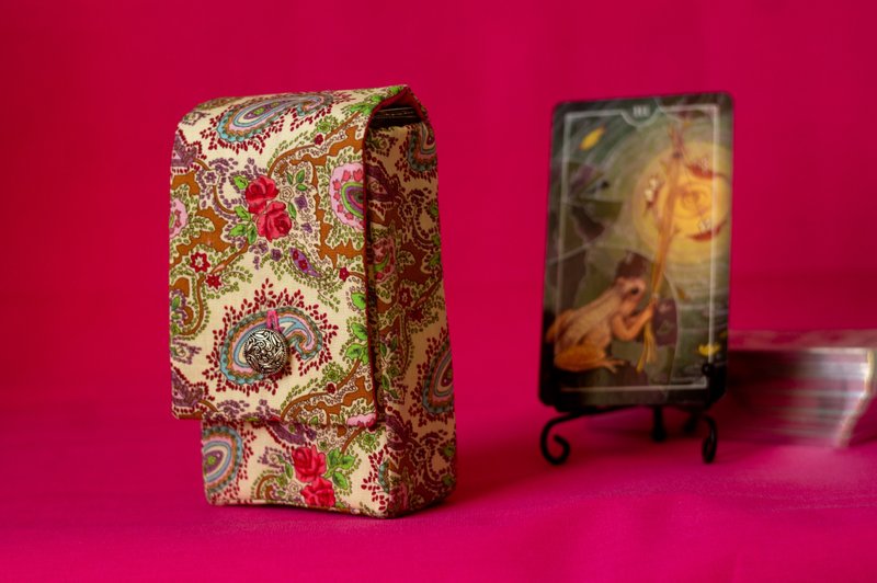 佩斯利图腾 红色棉质塔罗牌收纳包 神谕牌卡袋 塔罗牌牌组收纳盒 - 其他 - 棉．麻 多色