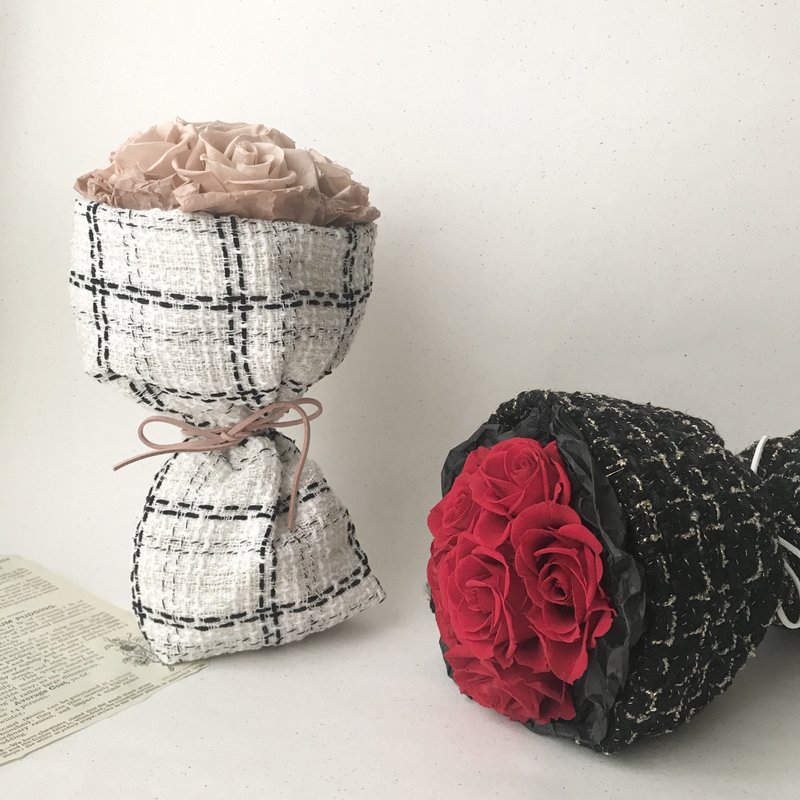 小香风永生玫瑰花束 情人节花束 求婚花束 生日 周年 开幕 - 干燥花/捧花 - 植物．花 多色