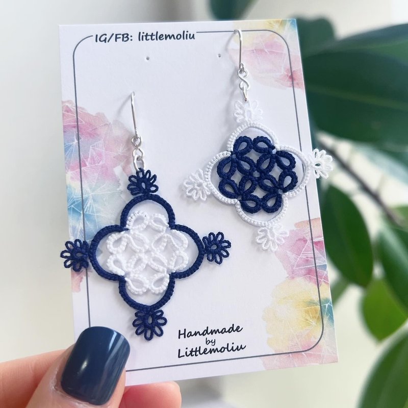 │Littlemoliu│手工梭编 - 拼色海棠花图案耳环 - 深蓝+ 白 - 耳环/耳夹 - 绣线 多色