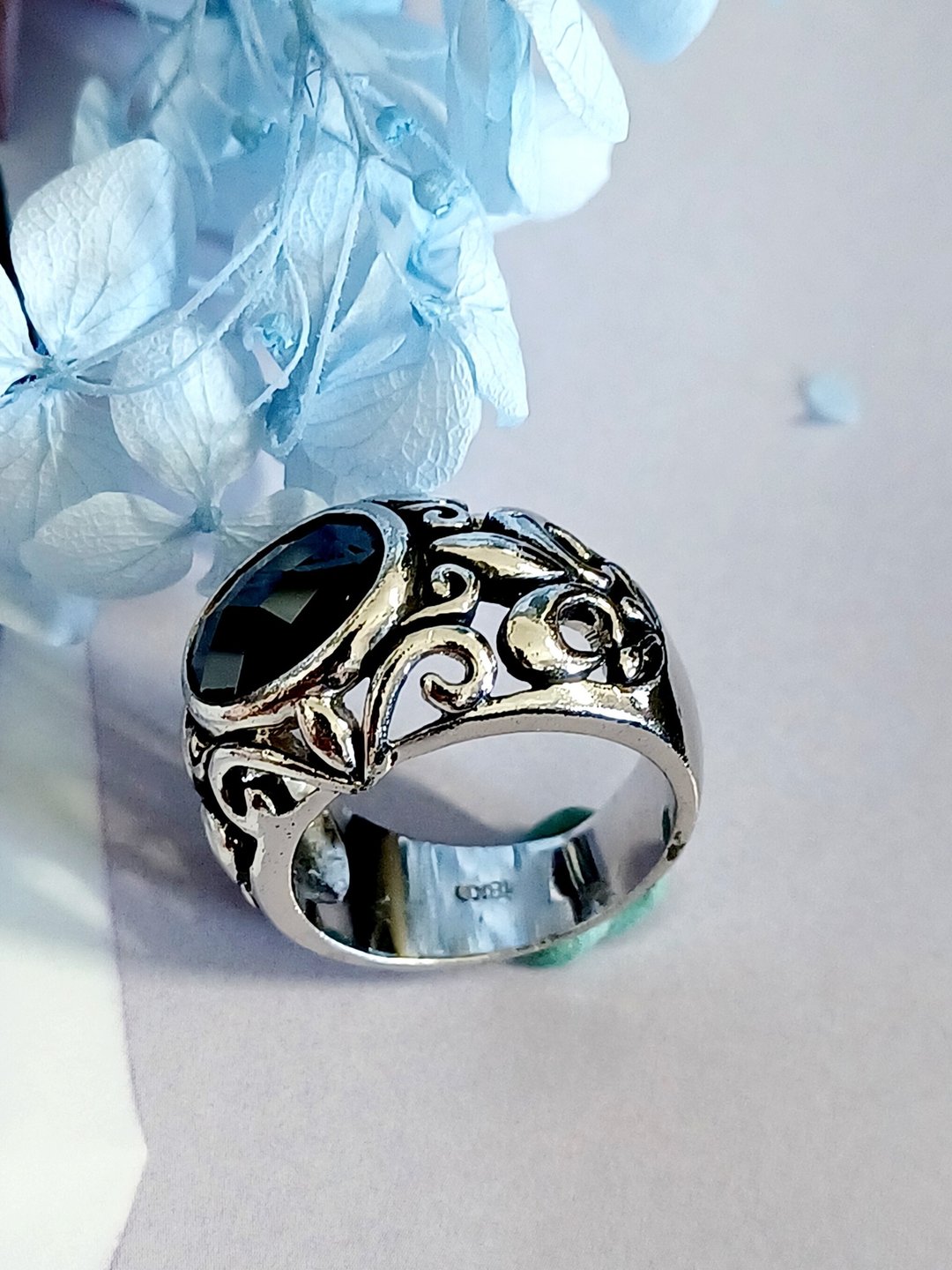 vintage jewelry 古典百合镂空图腾黑钻 戒指 - 戒指 - 其他金属 