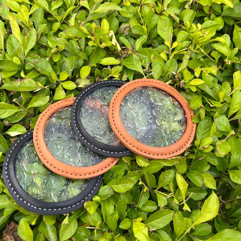 复古玻璃窗花皮革杯垫 || 赠送包装 || 餐厅 咖啡厅 礼物 - 杯垫 - 真皮 多色